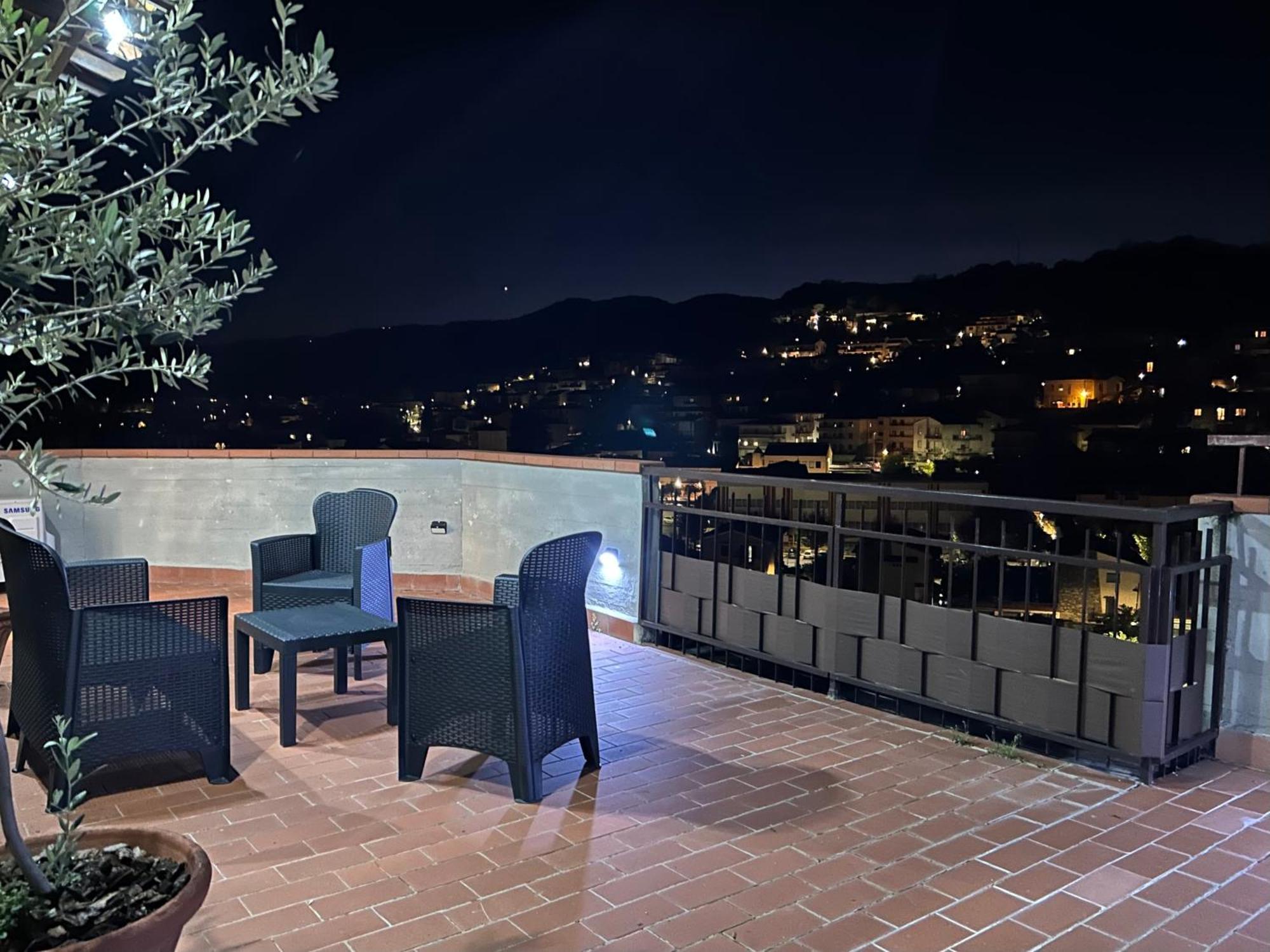 Sesto Piano Apartment Incisa in Val d'Arno Екстер'єр фото